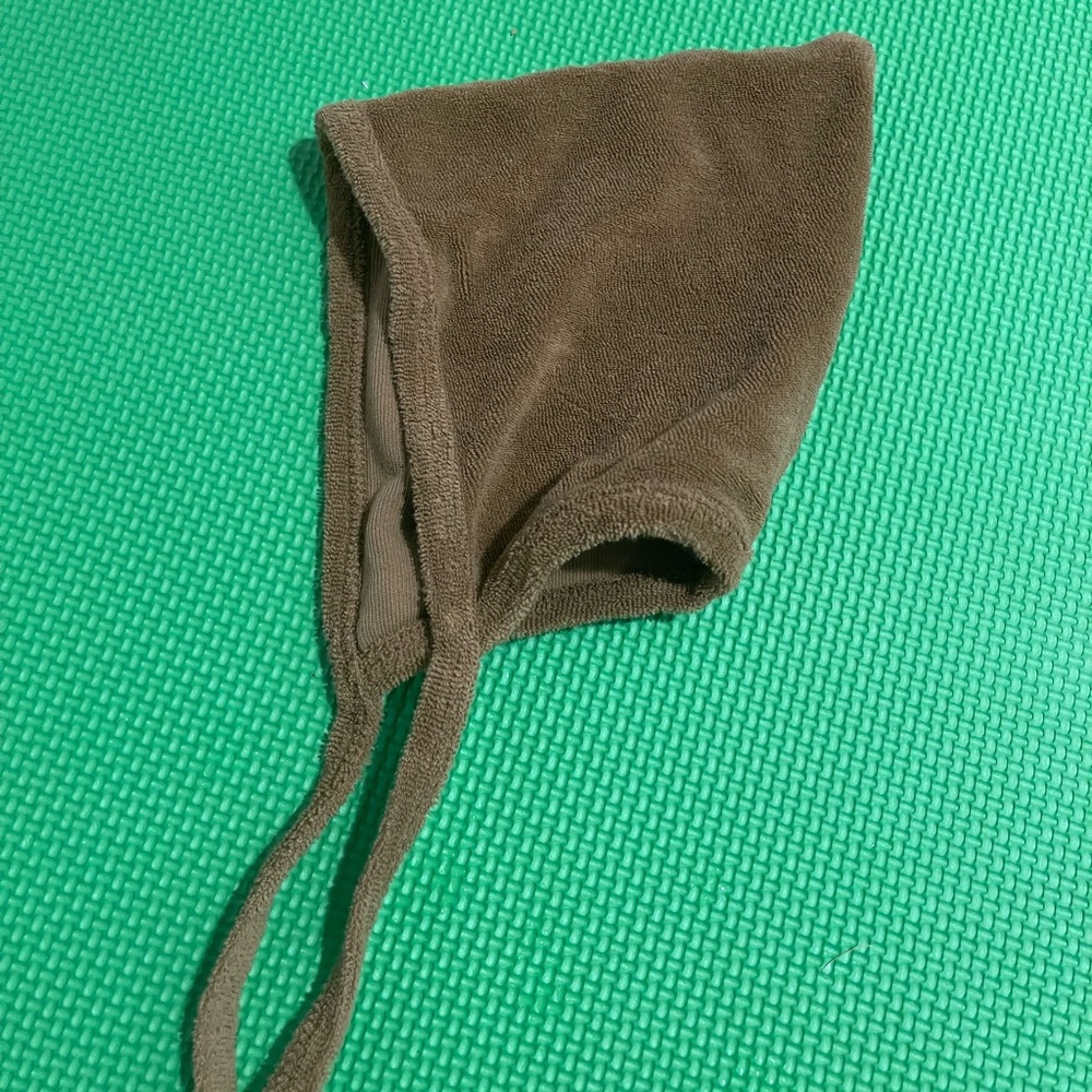 Kate quinn elf hat in color fennel